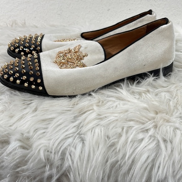 Meijiana Velvet Loafers Dress Shoes with Metal Embellishments Luxury Loafer 12 - Picture 8 of 16